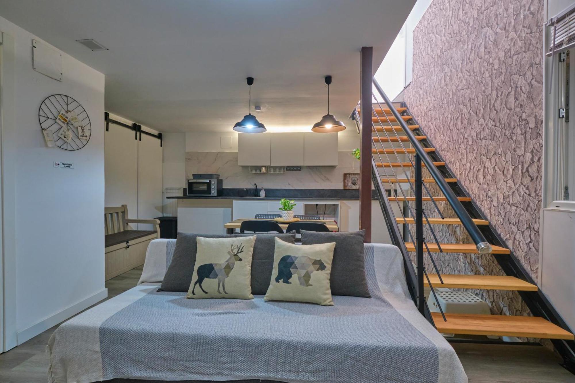 Centricos Con Jacuzzi Y Netflix Madrid